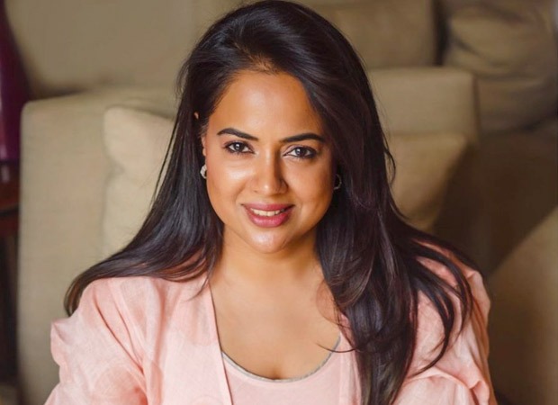 Sameera Reddy shares a throwback pic from the time when she stammered and was on the heavier side