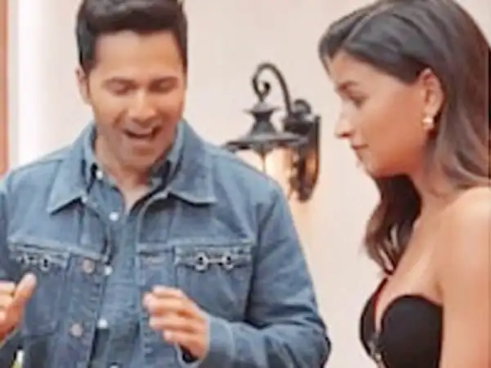 Alia, Varun Discuss Relationship Red Flags with Kajol, Twinkle On Their Talk Show