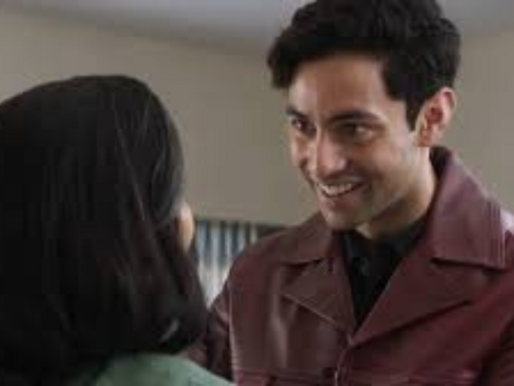 Agastya Nanda Stars as War Hero Arun Khetarpal in Ikkis Trailer