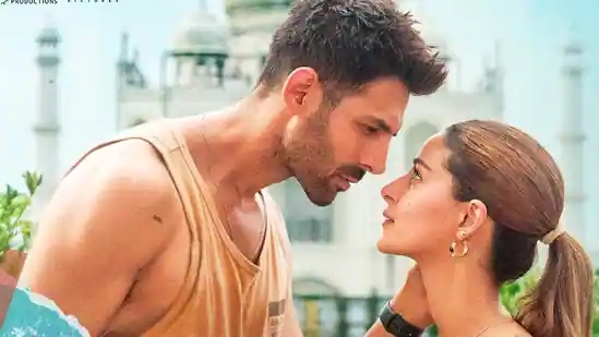 Internet Slams ‘Ruined’ Saat Samundar Paar Remake in Kartik-Ananya Film