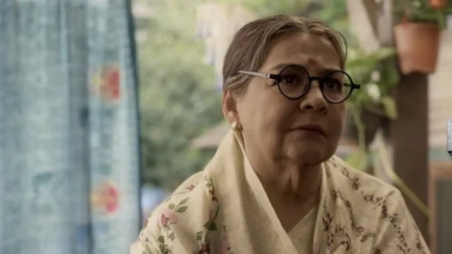 Farida Jalal’s Funny Chat with Vishal Bhardwaj on Cuss Words in O Romeo