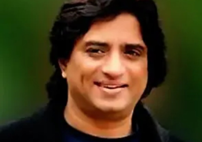 Anand Raaj Anand All Set To Collaborate With Akshay And Vidya Balan